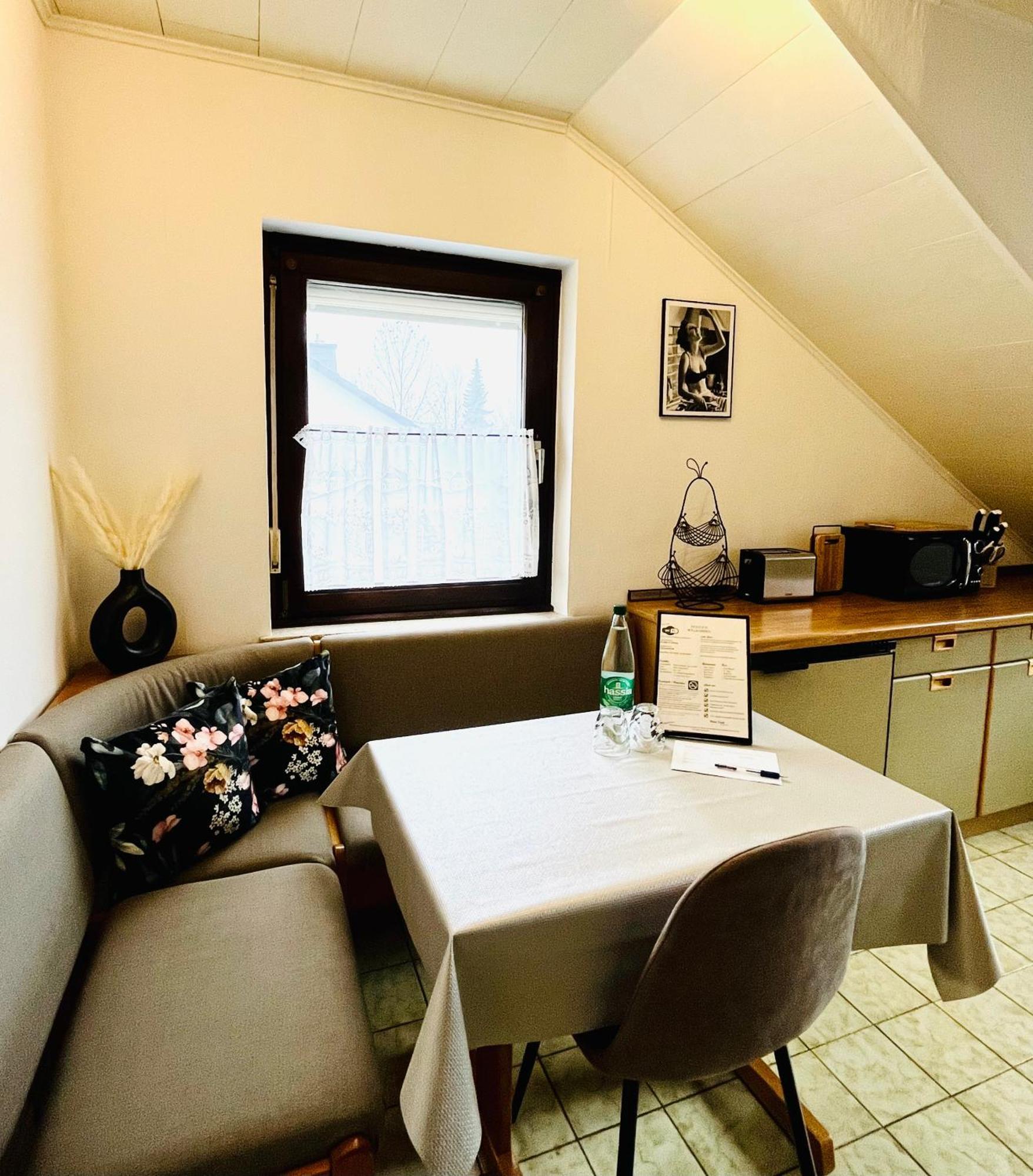 Casa Inn Parkview - Relax & Chill - Perfect For Business Travel, Weekend Trip, Family&Friends, Dogs Lover, Romance, Layover Or Longstay Limburg an der Lahn Εξωτερικό φωτογραφία