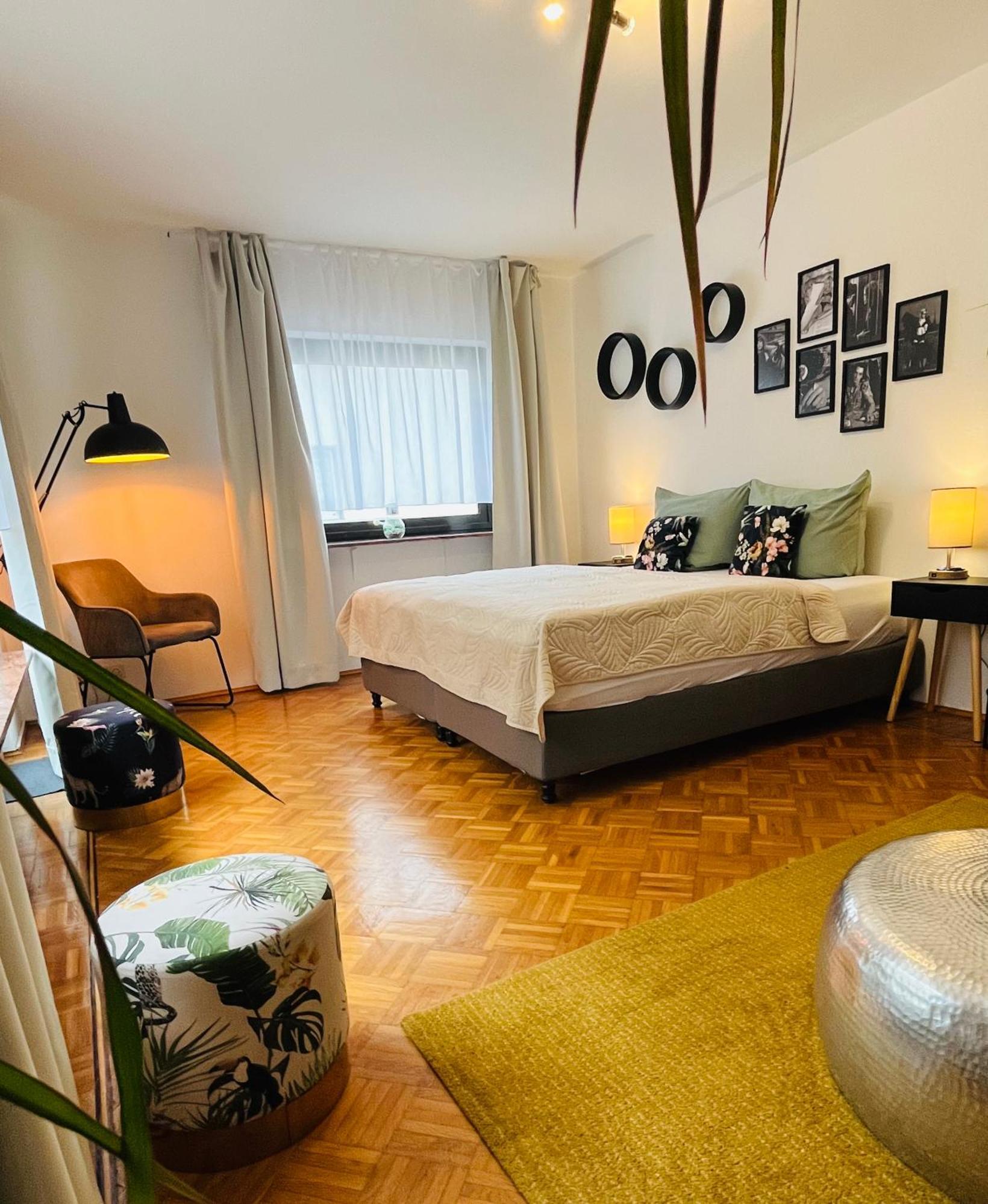 Casa Inn Parkview - Relax & Chill - Perfect For Business Travel, Weekend Trip, Family&Friends, Dogs Lover, Romance, Layover Or Longstay Limburg an der Lahn Εξωτερικό φωτογραφία